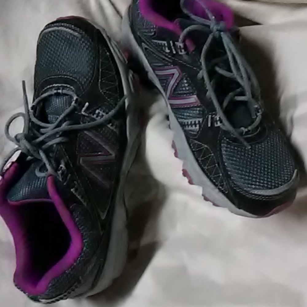 Woman's sneakers